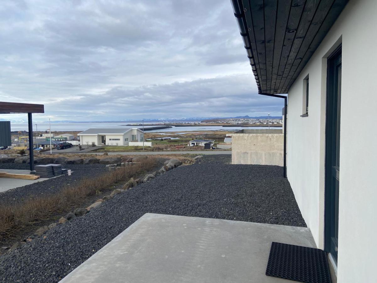 4 Person Room With Private Entrance And Bathroom Keflavik Exterior photo